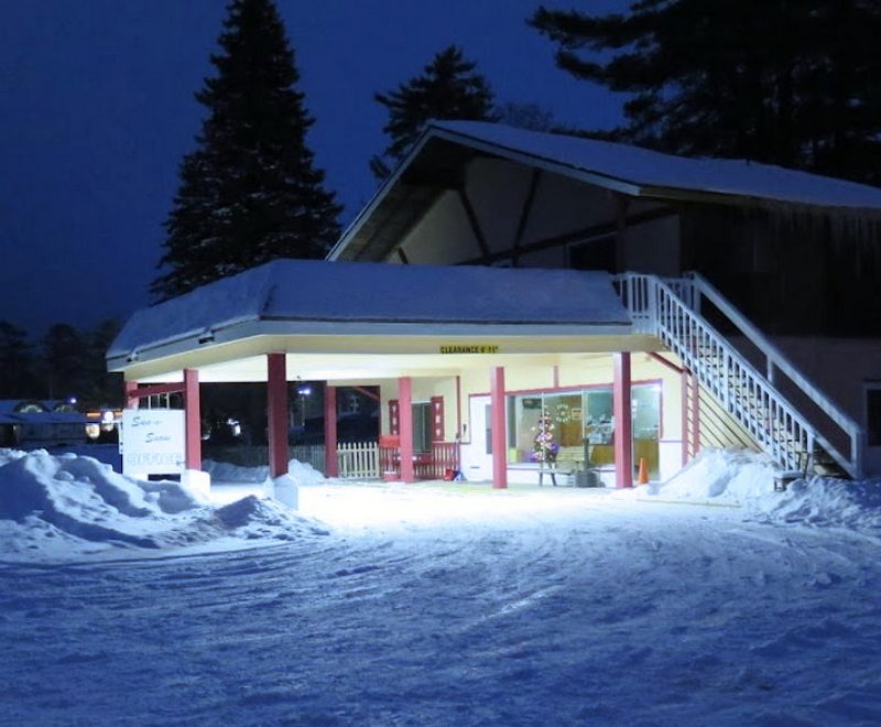 Sun n Snow Motel - From Web Listing
